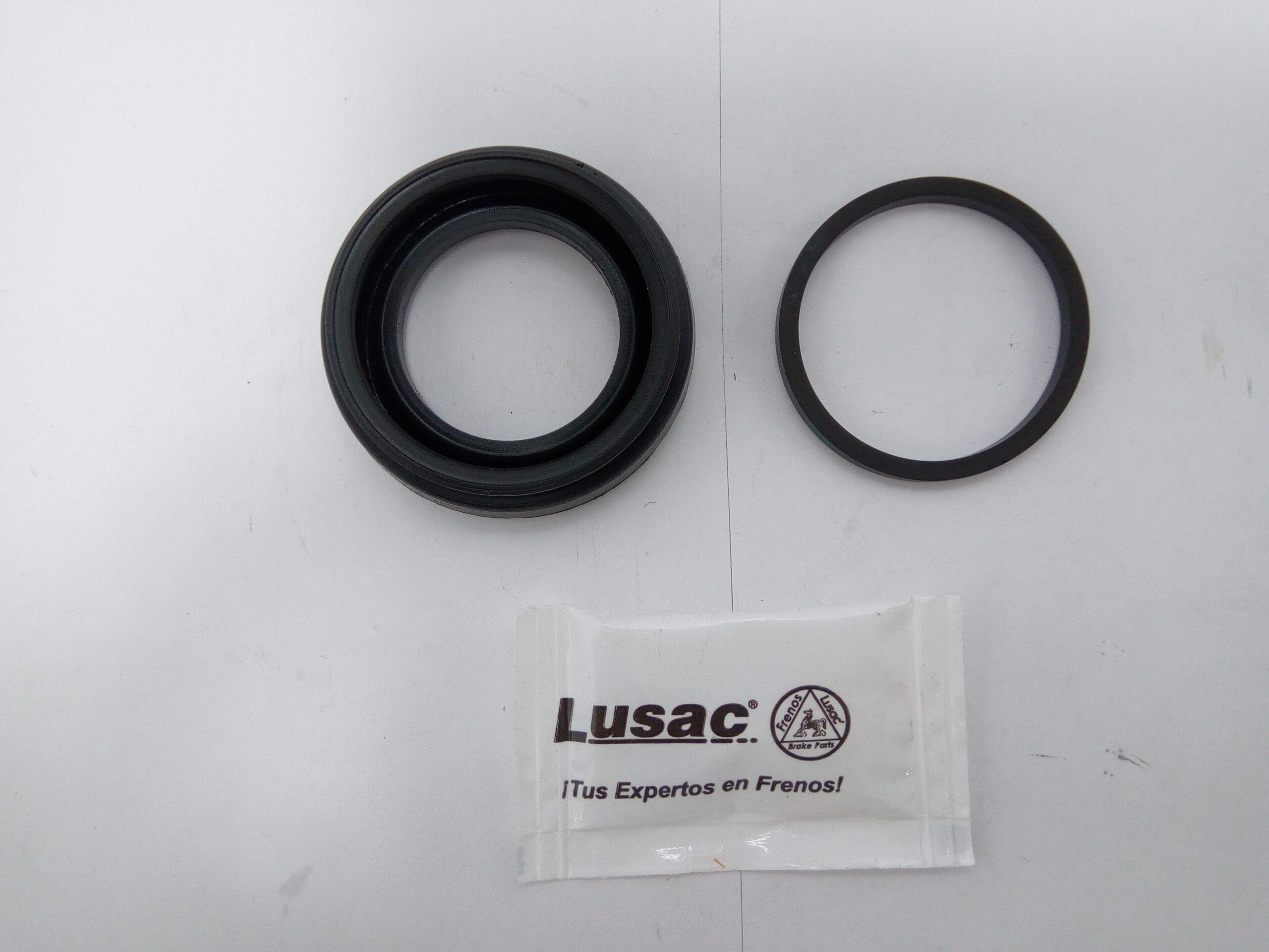 REPUESTO FRENO DISCO FORD TRUCK ESCAPE 2001-2007 F-350 2005-2010 F-250 2008-2010 TOYOTA TRUCK RAV4 2001-2005 HILUX PICK UP 1989-1995 NISSAN MAXIMA 1984-1988 DELANTERO CON FRENO TAMBOR TRASERO BLANDO 60.3 MM 2 3/8"