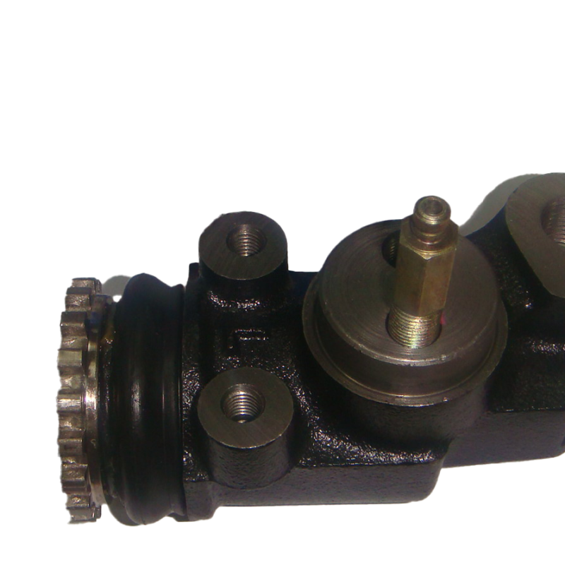 CILINDRO RUEDA HINO 500 2015-2018 DELANTERO IZQUIERDO SUPERIOR CON PURGADOR HIERRO 36.51MM